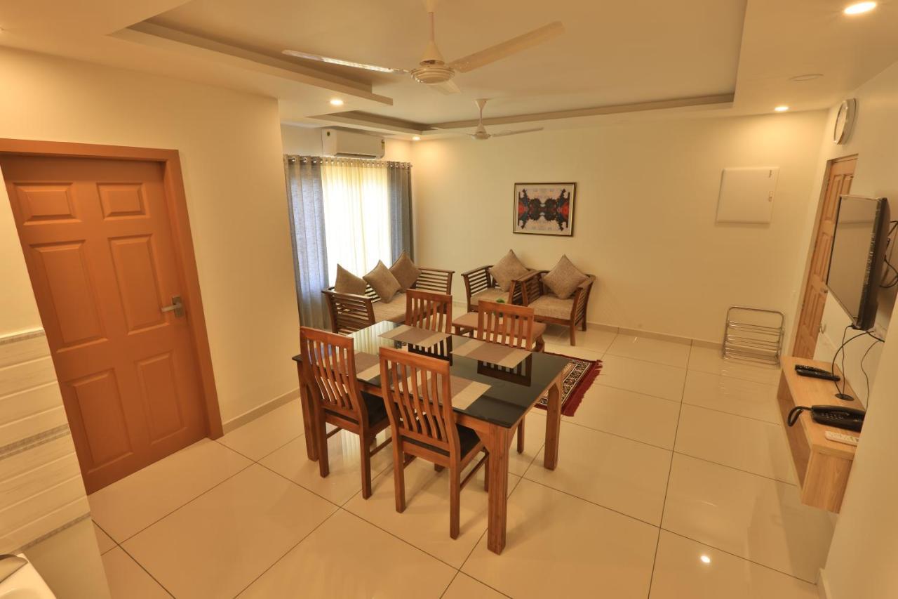 Castle Brook Residential Homestay ثيروفالّا المظهر الخارجي الصورة